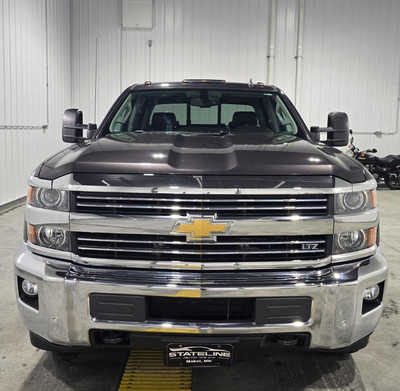 2015 Chevrolet 2500 Crew Cab, $28495. Photo 3