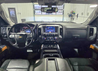 2015 Chevrolet 2500 Crew Cab, $28495. Photo 10