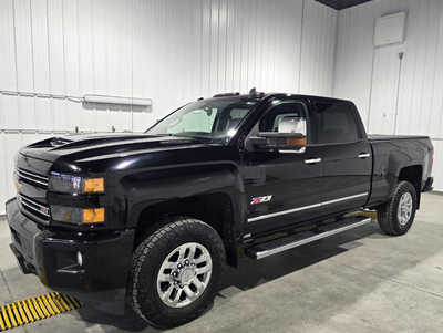 2017 Chevrolet 3500 Crew Cab, $29995. Photo 2