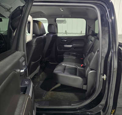 2017 Chevrolet 3500 Crew Cab, $29995. Photo 8