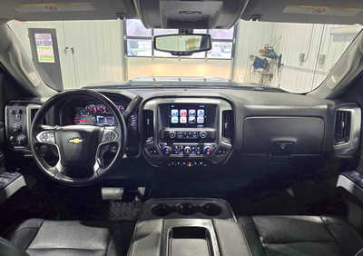 2017 Chevrolet 3500 Crew Cab, $29995. Photo 10