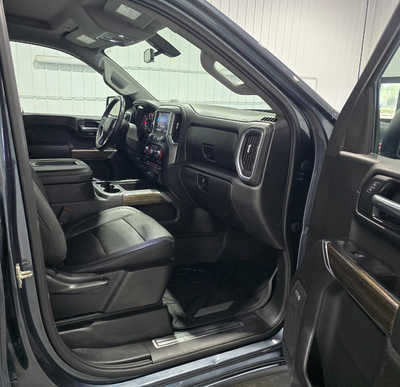 2019 Chevrolet 1500 Crew Cab, $28995. Photo 9