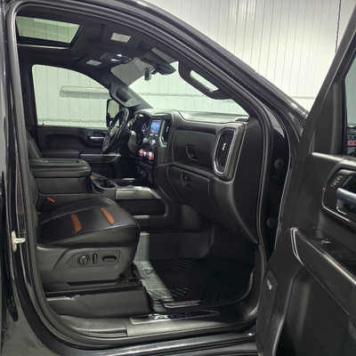 2020 GMC 2500 Crew Cab, $38895. Photo 9