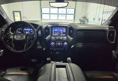 2020 GMC 2500 Crew Cab, $38895. Photo 10