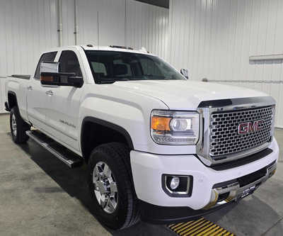 2017 GMC 3500 Crew Cab, $33995. Photo 4