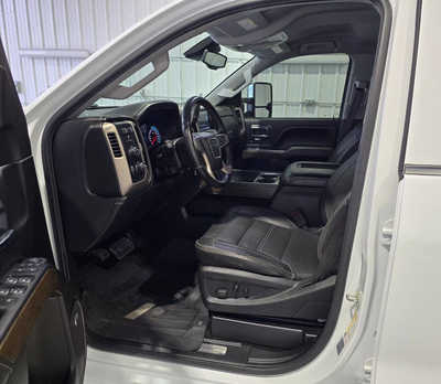 2017 GMC 3500 Crew Cab, $33995. Photo 7