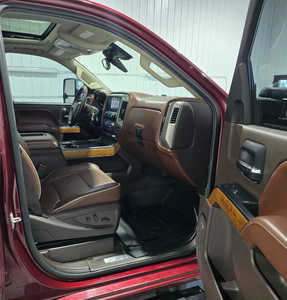 2016 Chevrolet 2500 Crew Cab, $37495. Photo 9