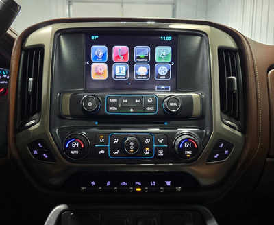 2016 Chevrolet 2500 Crew Cab, $37495. Photo 11
