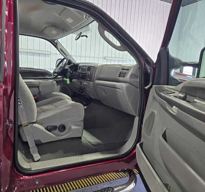 2004 Ford F250 Reg Cab, $24895. Photo 8