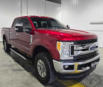 2017 Ford F250 Crew Cab, $39995. Photo 4