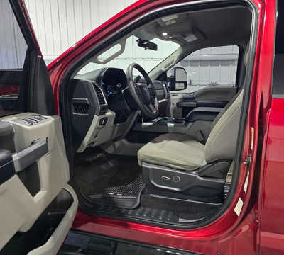 2017 Ford F250 Crew Cab, $39995. Photo 7