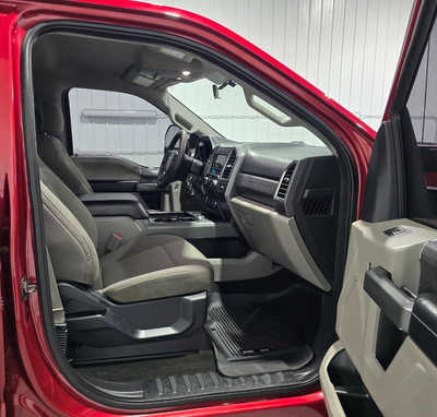 2017 Ford F250 Crew Cab, $39995. Photo 9