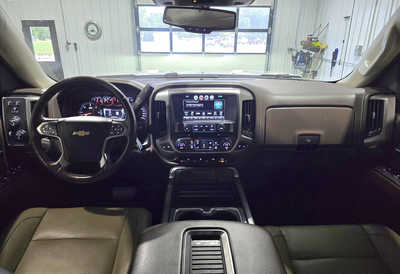 2017 Chevrolet 1500 Crew Cab, $22995. Photo 10