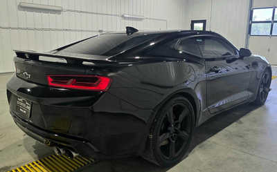 2017 Chevrolet Camaro, $28495. Photo 5