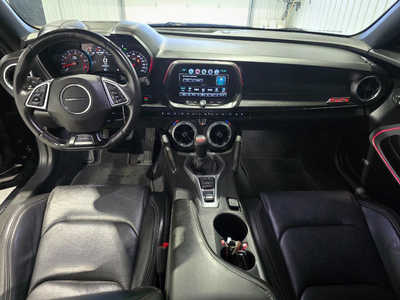 2017 Chevrolet Camaro, $28495. Photo 10