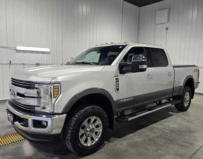 2018 Ford F350 Crew Cab, $46495. Photo 2
