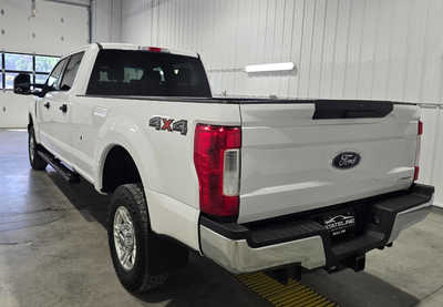 2017 Ford F350 Crew Cab, $31595. Photo 6