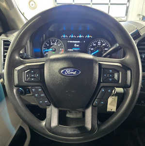 2017 Ford F350 Crew Cab, $31595. Photo 11
