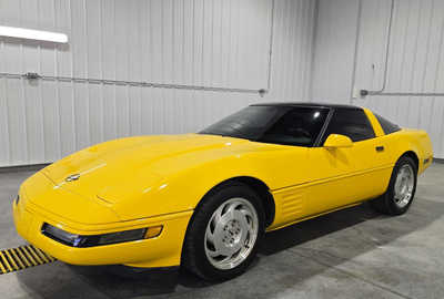 1994 Chevrolet Corvette, $9495. Photo 2