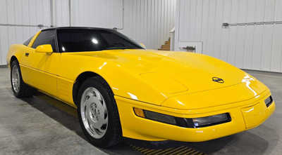 1994 Chevrolet Corvette, $9495. Photo 4