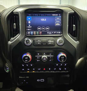 2021 GMC 1500 Crew Cab, $35595. Photo 11