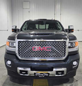 2017 GMC 3500 Crew Cab, $38895. Photo 3