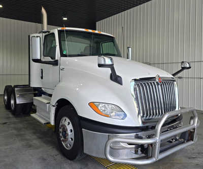 2019 International Truck, $29495. Photo 4