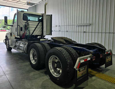 2019 International Truck, $29495. Photo 6