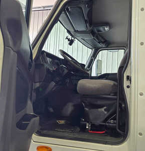 2019 International Truck, $29495. Photo 7