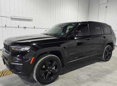 2022 Jeep Grand Cherokee L, $30995. Photo 2