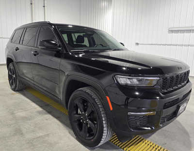 2022 Jeep Grand Cherokee L, $30995. Photo 4