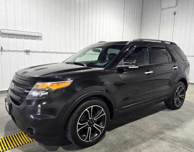 2013 Ford Explorer, $5995. Photo 2