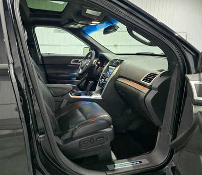2013 Ford Explorer, $5995. Photo 9