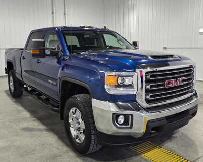 2017 GMC 2500 Crew Cab, $35995. Photo 4