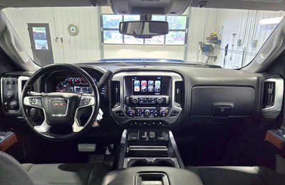 2017 GMC 2500 Crew Cab, $35995. Photo 9