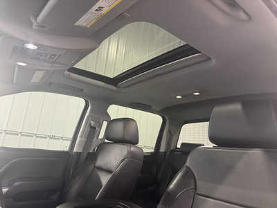 2018 Chevrolet 1500 Crew Cab, $29995. Photo 3