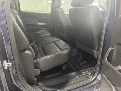 2018 Chevrolet 1500 Crew Cab, $29995. Photo 4