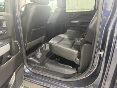 2018 Chevrolet 1500 Crew Cab, $29995. Photo 6