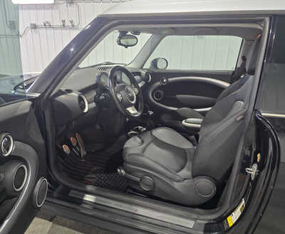 2010 MINI Clubman, $6995. Photo 7
