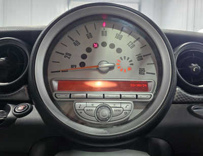 2010 MINI Clubman, $6995. Photo 11