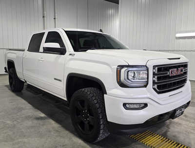 2017 GMC 1500 Crew Cab, $23895. Photo 4
