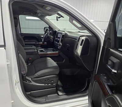 2017 GMC 1500 Crew Cab, $23895. Photo 8