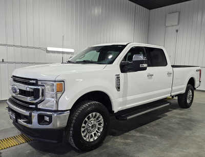 2022 Ford F250 Crew Cab, $35995. Photo 2
