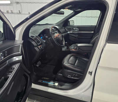2018 Explorer Explorer, $17995. Photo 7