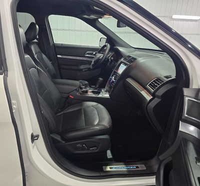 2018 Explorer Explorer, $17995. Photo 8