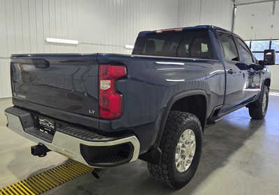 2022 Chevrolet 2500 Crew Cab, $33495. Photo 5