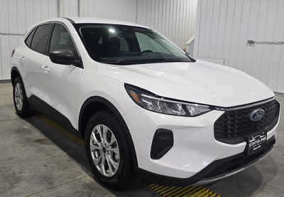 2023 Ford Escape, $25995. Photo 4
