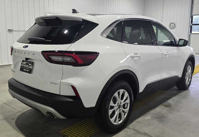 2023 Ford Escape, $25995. Photo 5
