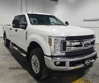 2019 Ford F250 Crew Cab, $29995. Photo 4