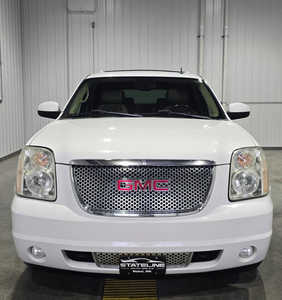 2011 GMC Yukon, $7995. Photo 3